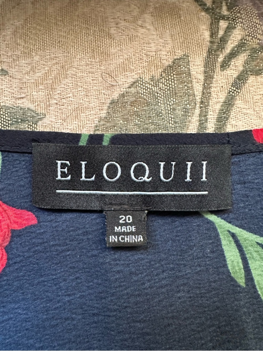 ELOQUII Navy floral dress 20W striped cuffs - long sleeve